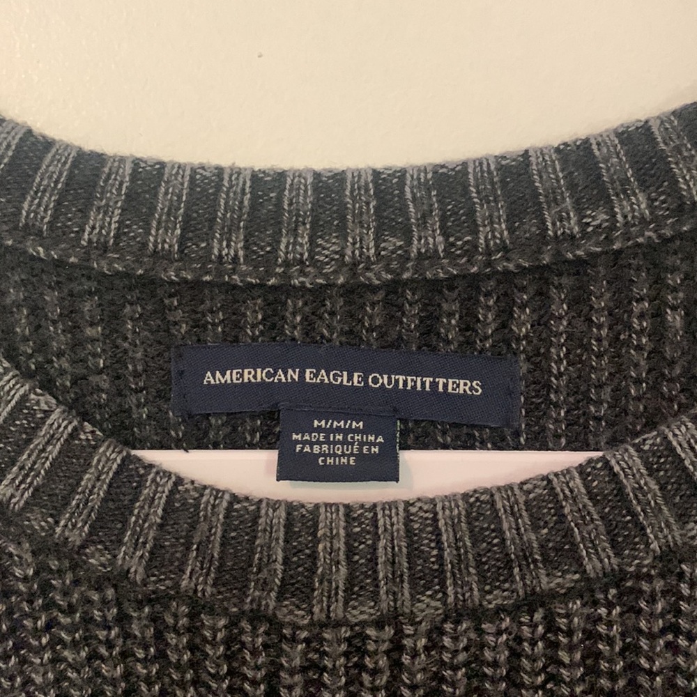 Cold shoulder bell sleeve sweater - Picture 5 of 5